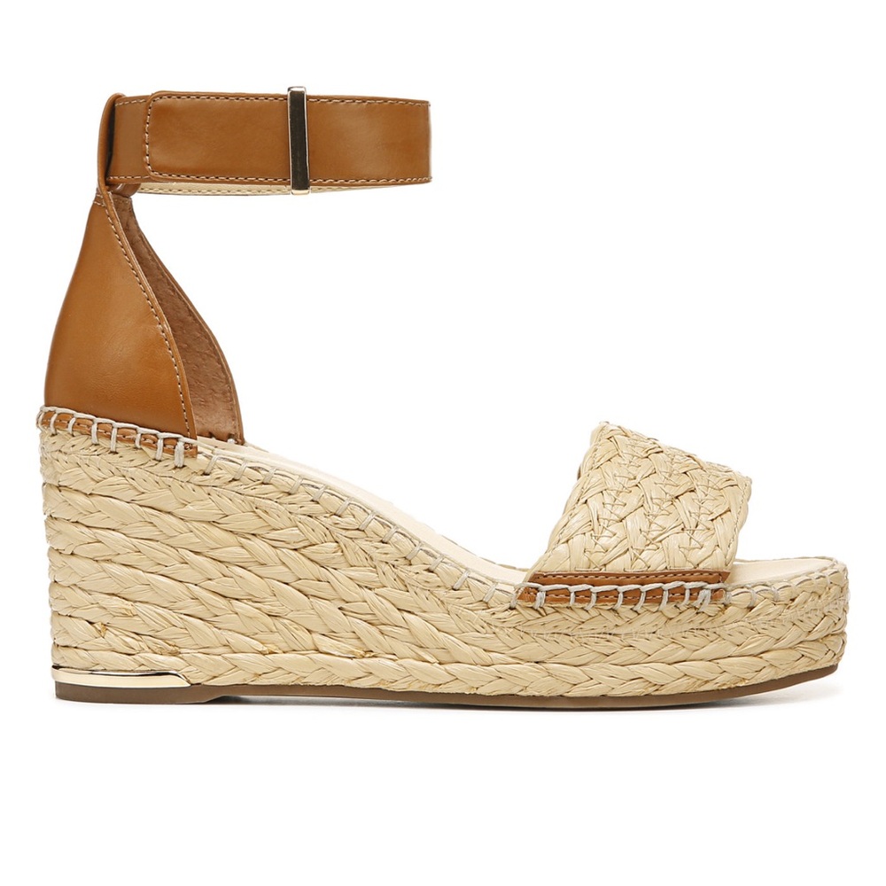NWT Natural Espadrille Wedge Sandals